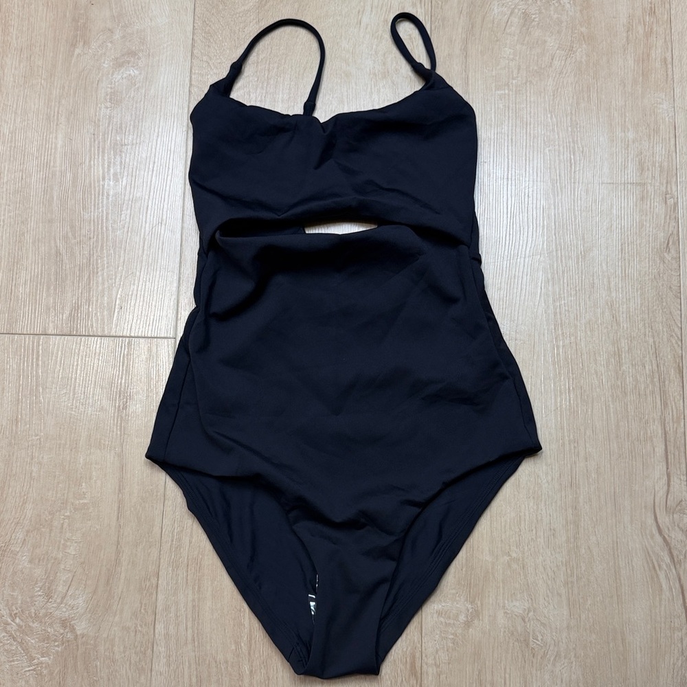 New Left On Friday Peak Cut Out One Piece Swimsuit - Picture 3 of 6